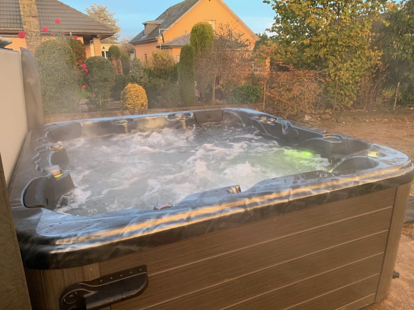 Lire la suite à propos de l’article Un Spa extérieur à Sandweiler, Luxembourg