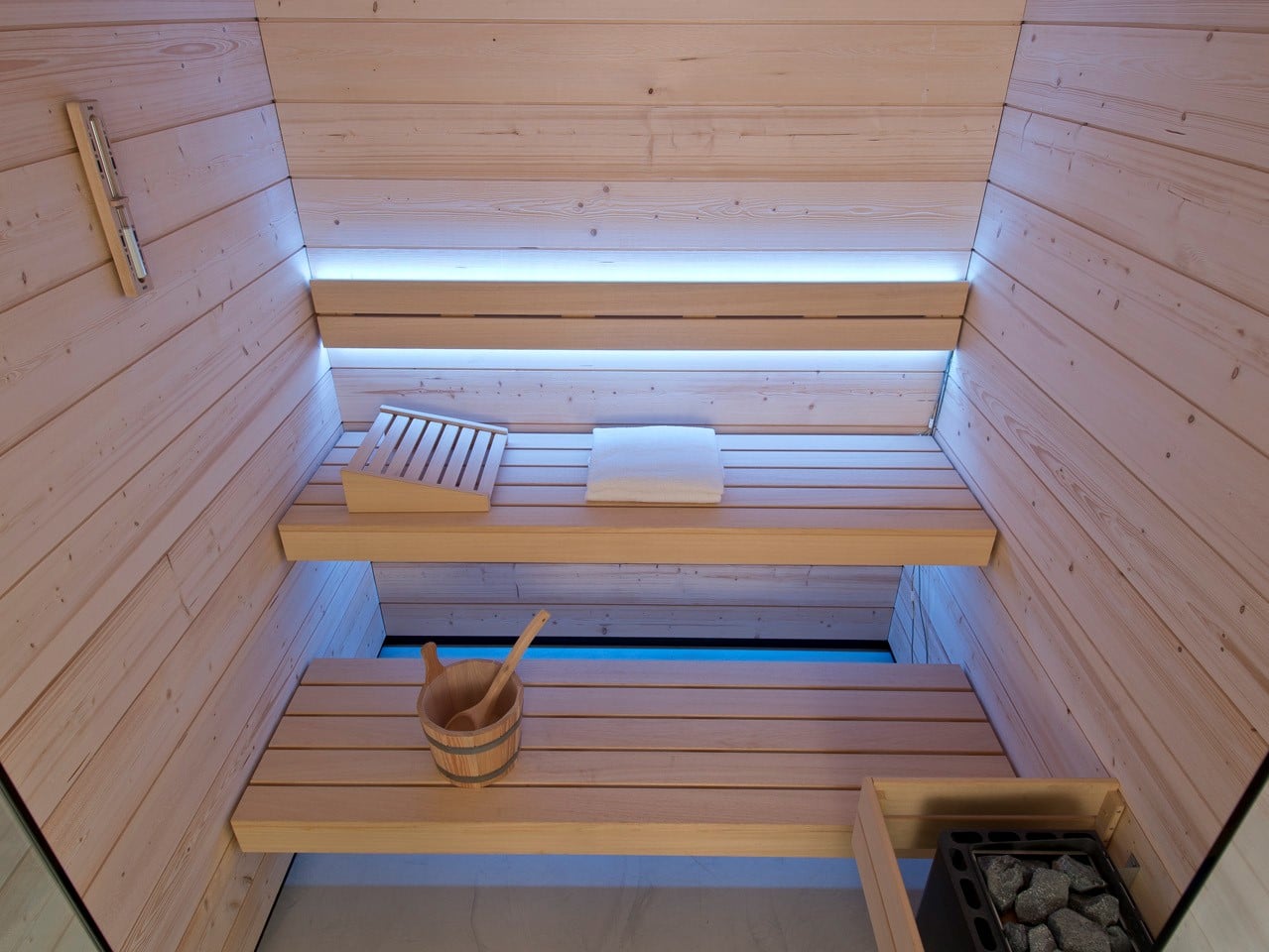 sauna finlandais chromothérapie