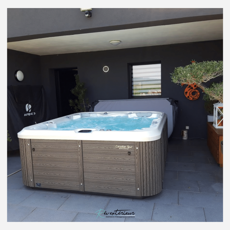 jacuzzi canadien