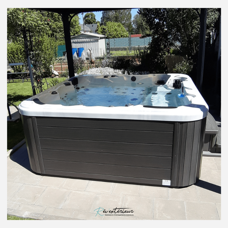 jacuzzi
