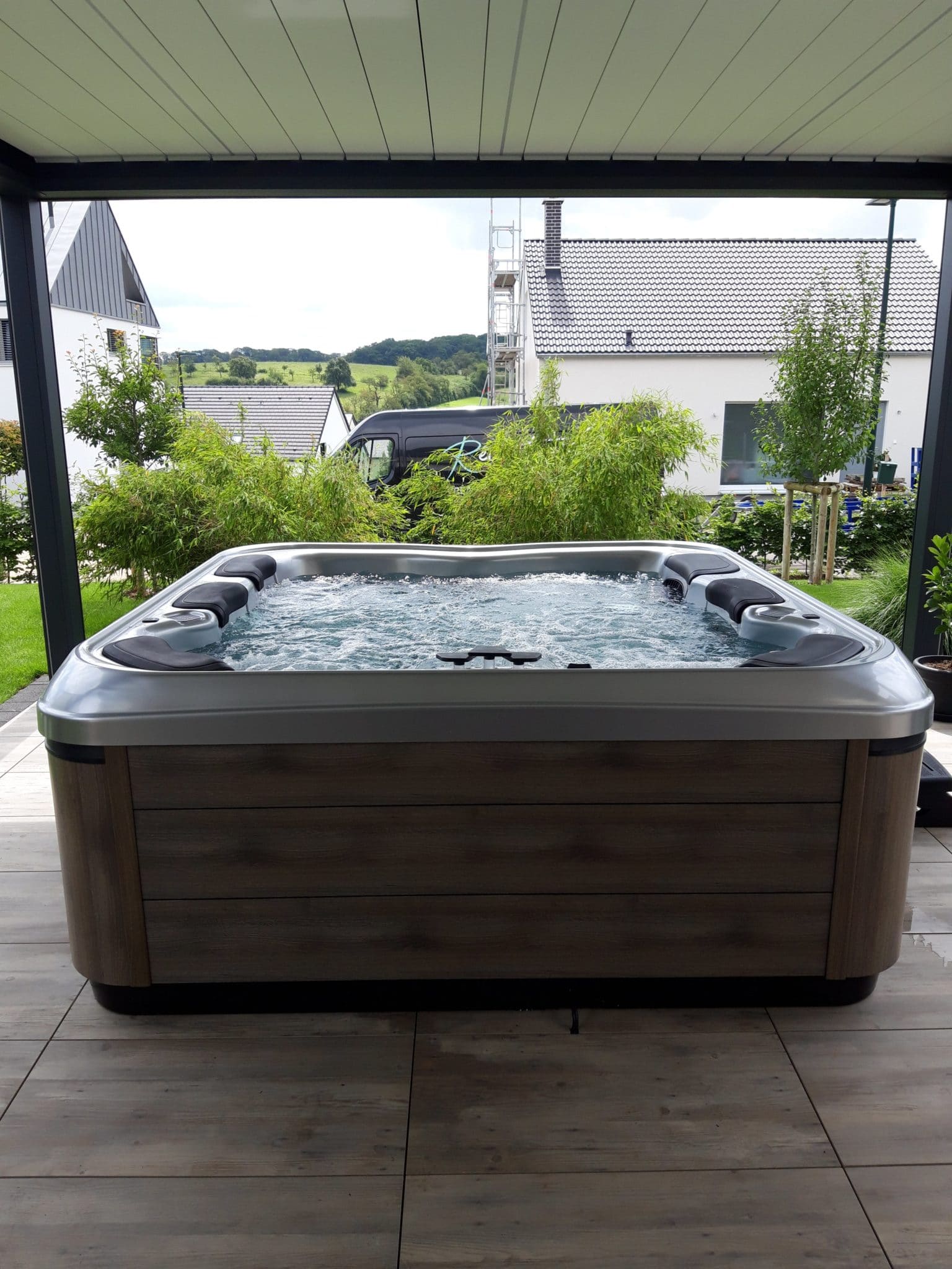 Lire la suite à propos de l’article Un spa sur terrasse à Waldbredimus