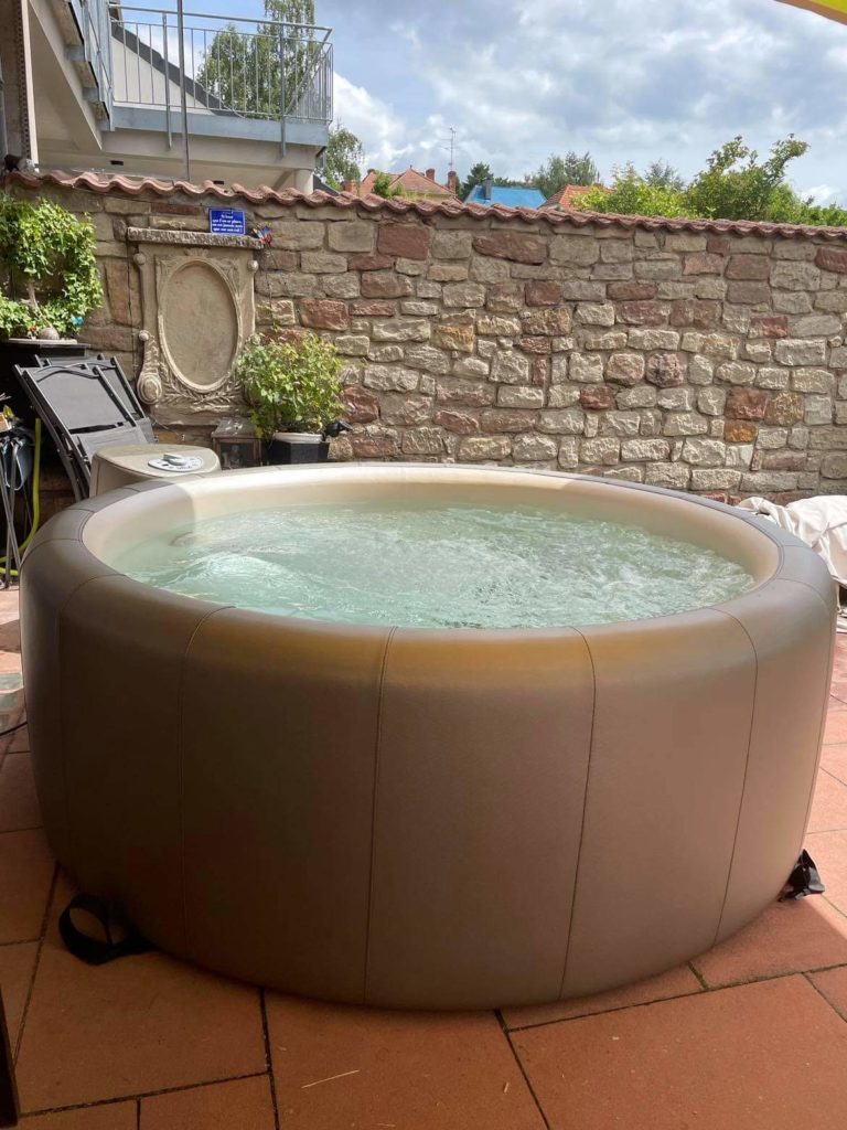 Spa 6 places Portico de Softub