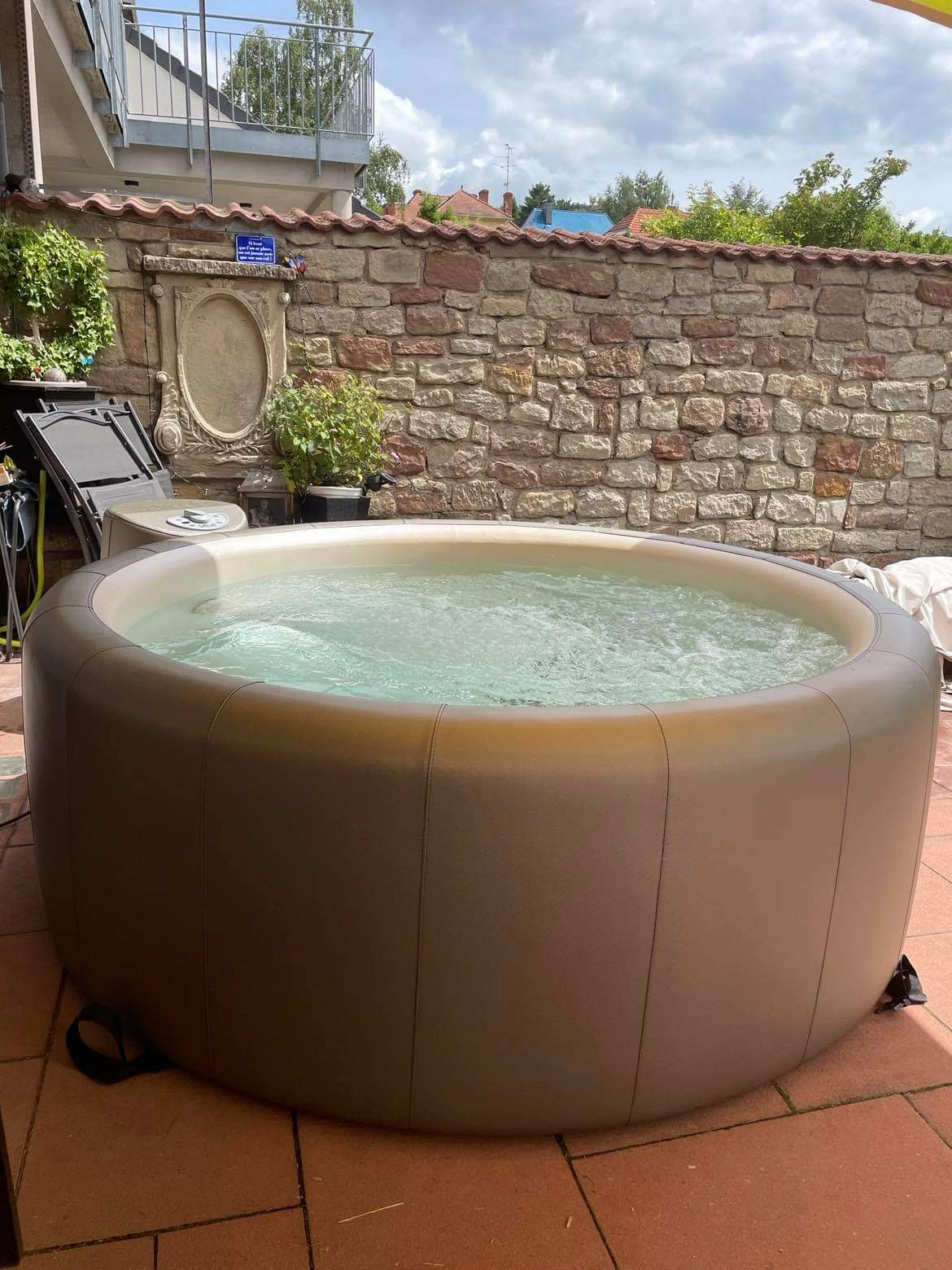 Lire la suite à propos de l’article Un jacuzzi extérieur à Forbach