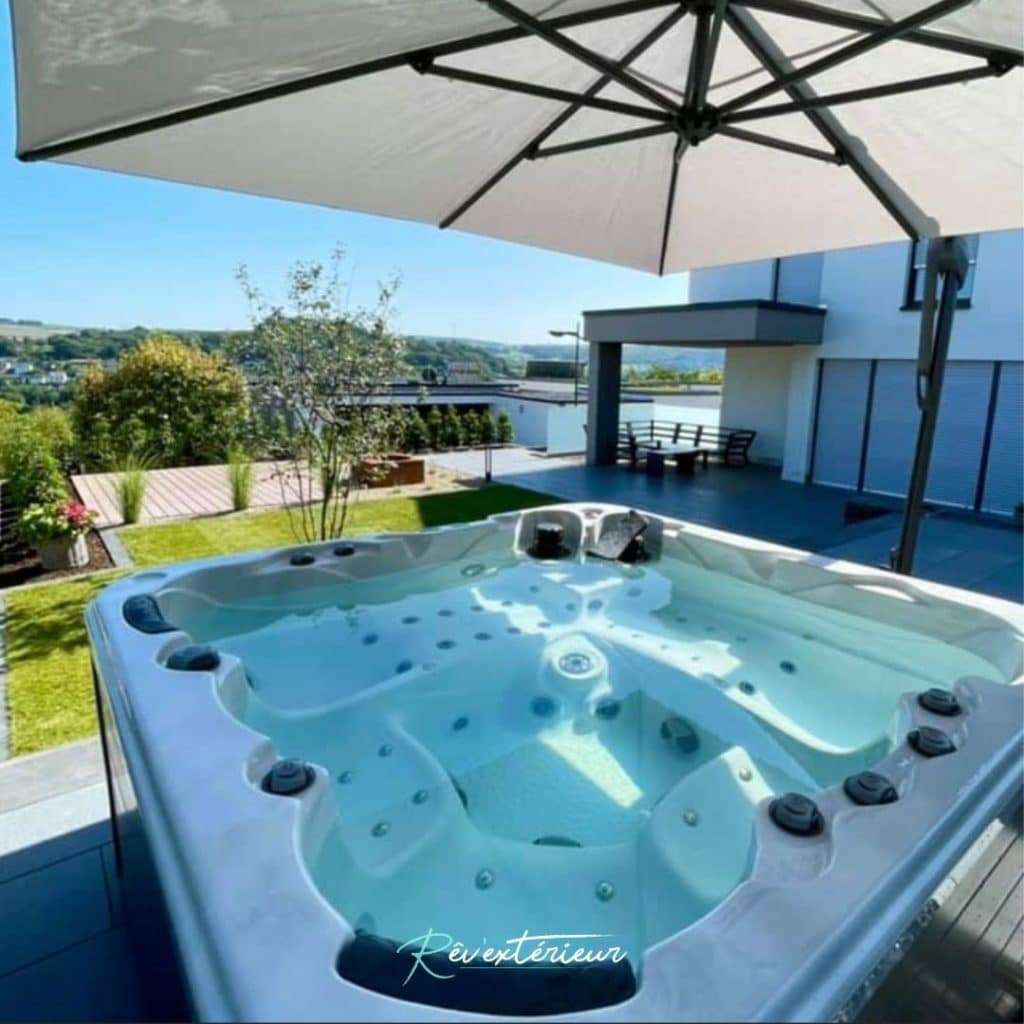 Spa 5 places O575 de Be Well Canada Spa
