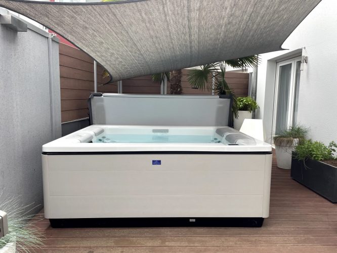 Just Silence Compact Villeroy&Boch Spa 4 places Just Silence Compact de Villeroy&Boch