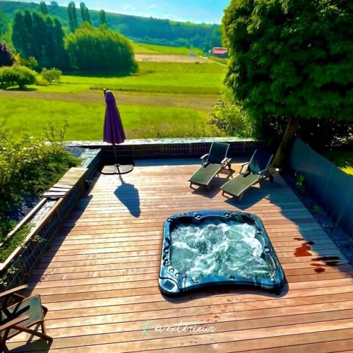 O585 Be Well Canada Spa Spa 5 places O585 de Be Well Canada Spa